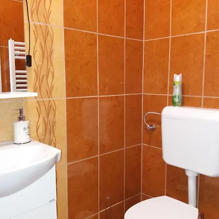 Ezuestfenyo Vendeghaz Sarospatak