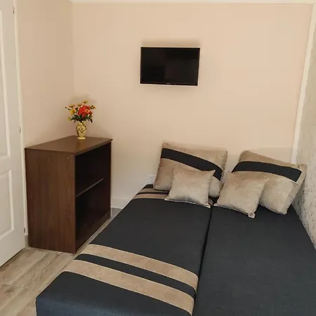 Ezuestfenyo Vendeghaz Sarospatak