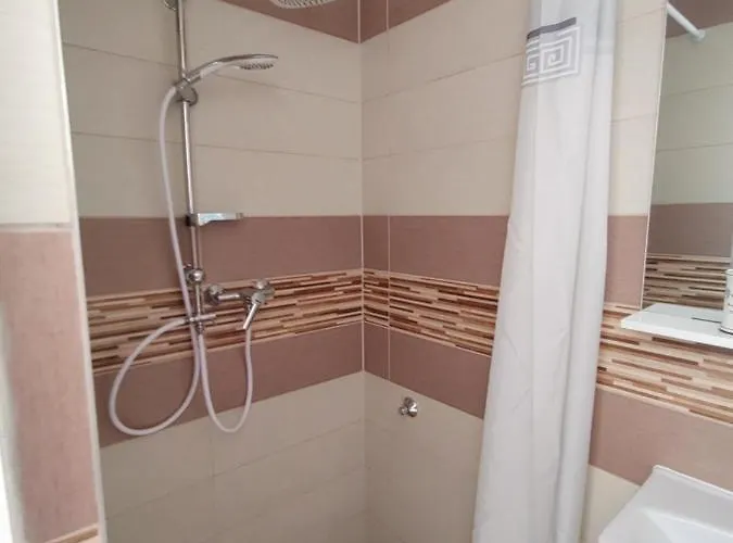 Ezuestfenyo Vendeghaz Gasthof Sárospatak